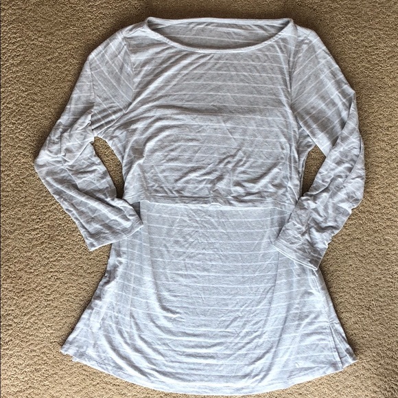 Gap body Nursing top - Picture 1 of 3